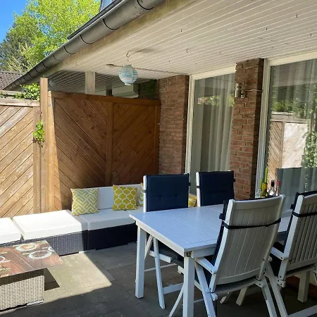 Entire 3-bedroom House For Rent Near Hamburg 펜션 부흐홀츠 인 데어 노르트하이데