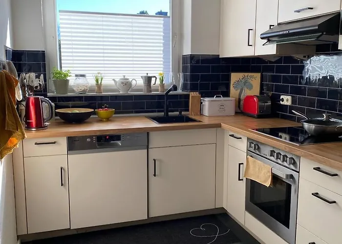 Entire 3-bedroom House For Rent Near Hamburg * 부흐홀츠 인 데어 노르트하이데