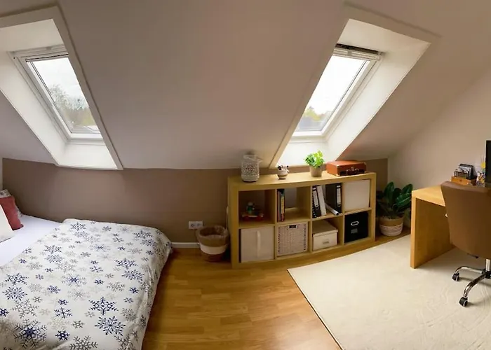 Entire 3-bedroom House For Rent Near Hamburg 부흐홀츠 인 데어 노르트하이데