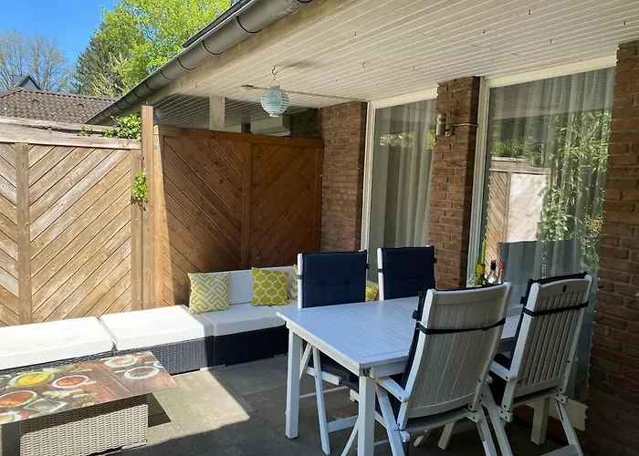 Entire 3-bedroom House For Rent Near Hamburg 펜션 부흐홀츠 인 데어 노르트하이데